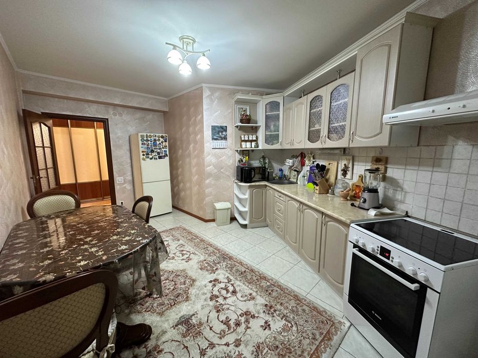 Продам 2-комнатную квартиру 87 кв.