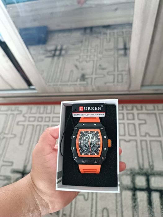 Curren 8438 часы