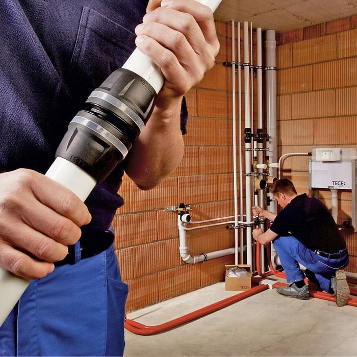 Сантехник сантехник