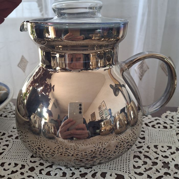 Винтидж сервиз за чай от фино,тънкостенно огледално огнеупорно стъкло.