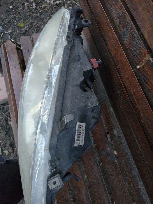 Faruri peugeut 307 Europa