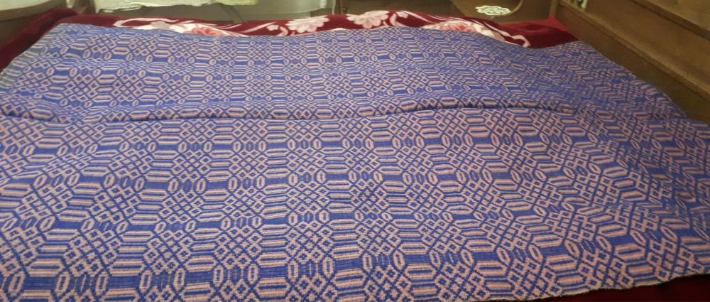 Pături- ponevi- preșuri vechi țesute la razboi