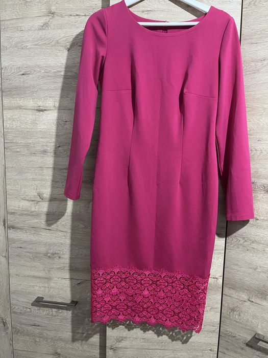 Вечерние розовый платья