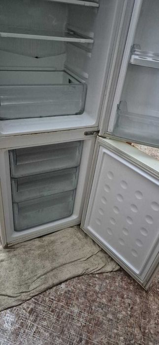Продам холодильник