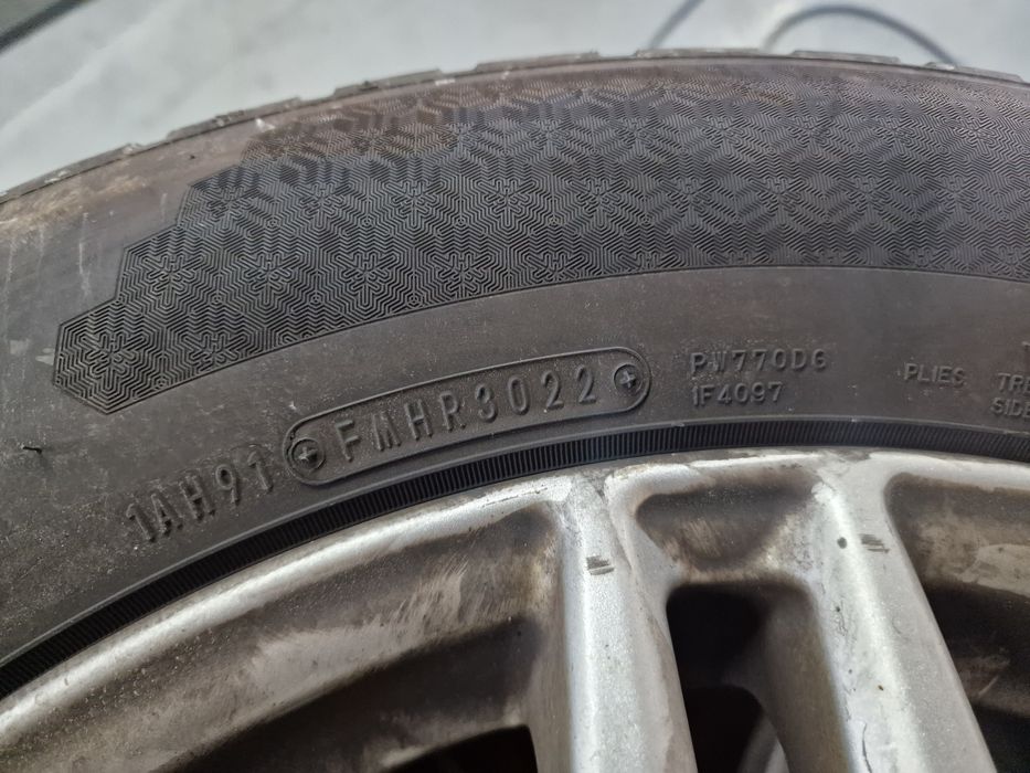 Гуми с Джанти Mercedes GLE W166 255/55 R18 2022 Dot