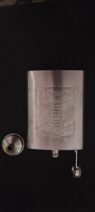 Продам фляжку из нержавейки