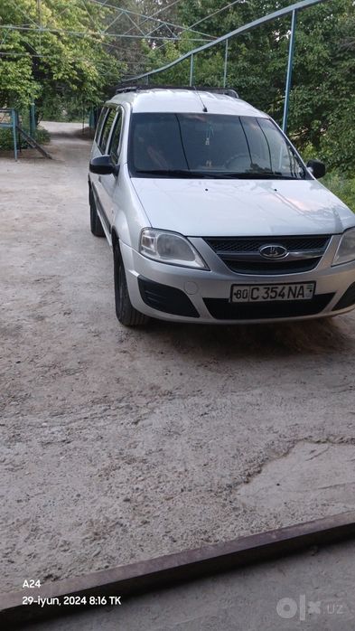 Lada largus 2015 yil