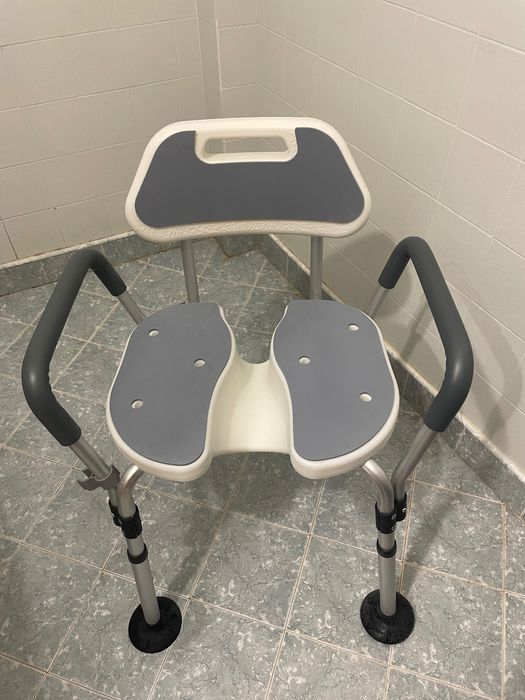 Санитарен стол за баня