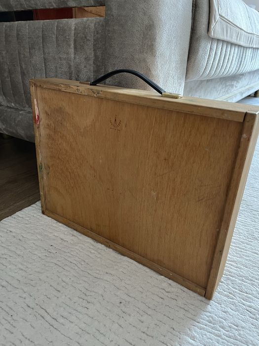 Продам кейс с масленными красками