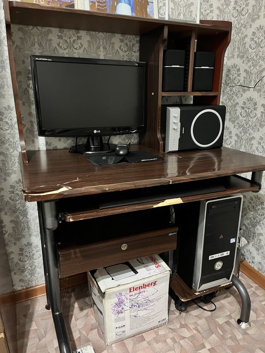Столик для компьютера