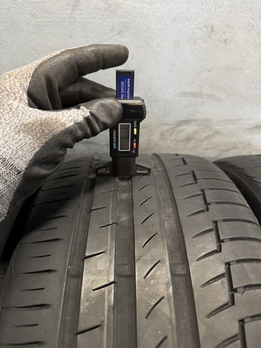 Гуми 235/45/17 CONTINENTAL Premium Contact