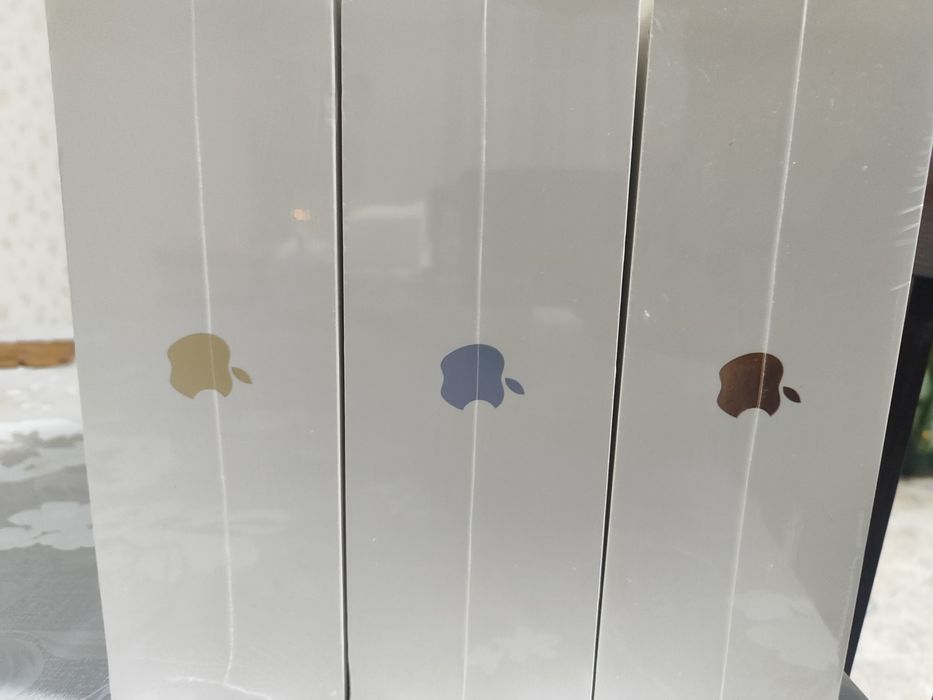 Продам наушники  AirPodsMax