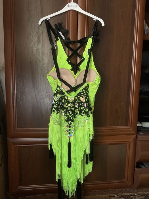 платье для бальных танцев