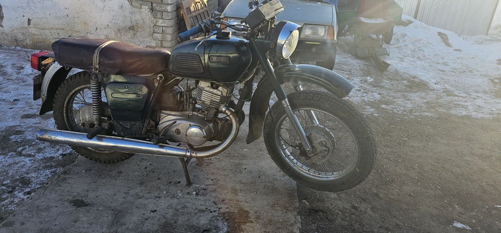 Продам мотоцикл ИЖ Планета 4