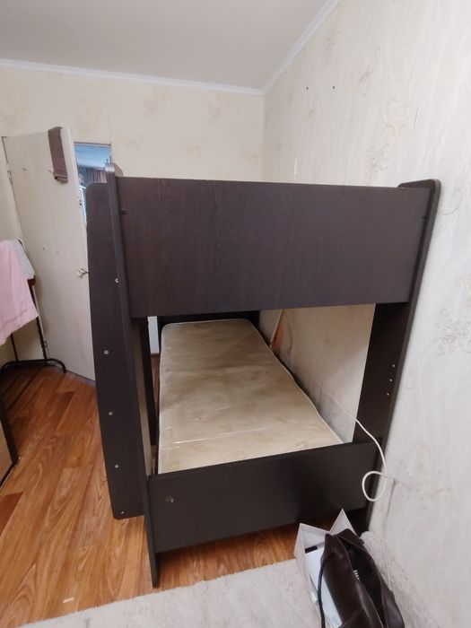 Продам кровать детскую