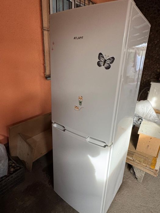 Продам холодильник