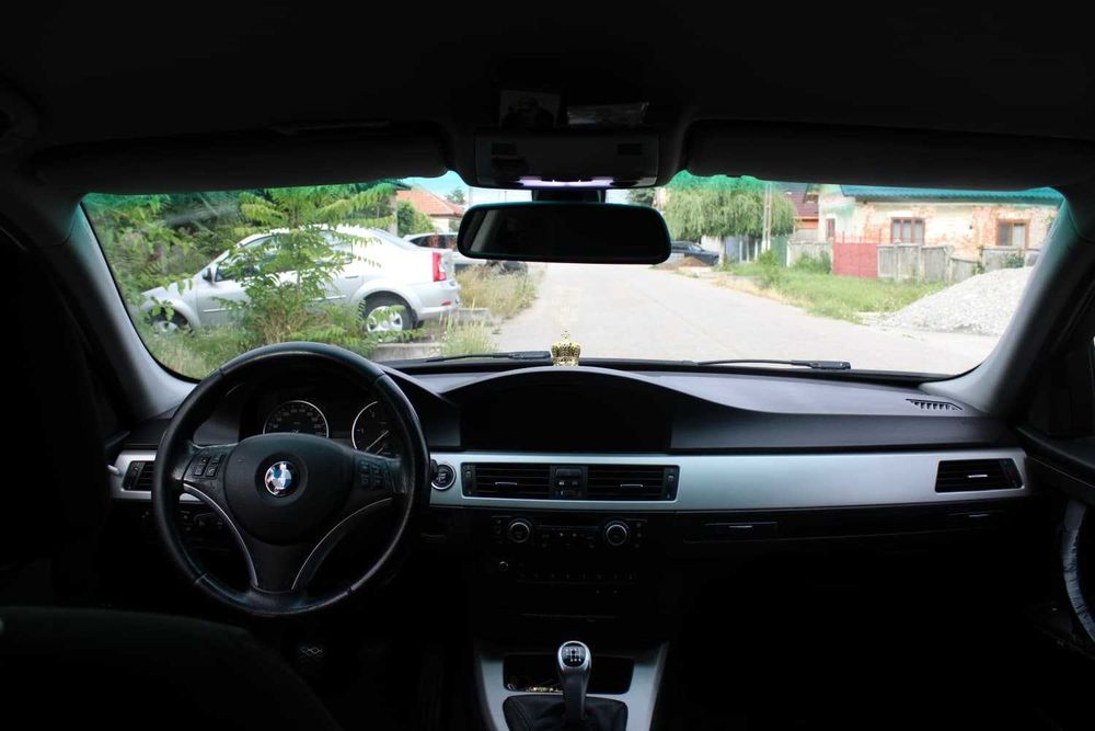 BMW 3 Series 2010 — imagine 4