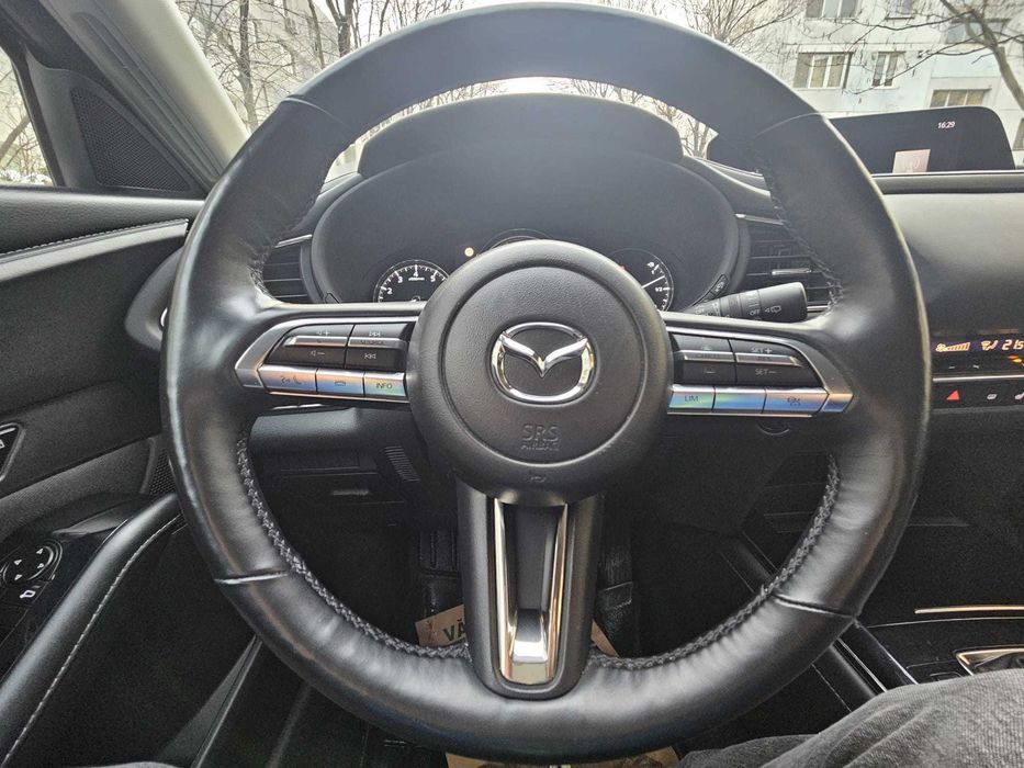 Auto de familie Mazda cx 30,hybrid,an 2021 la primul proprietar de NOU
