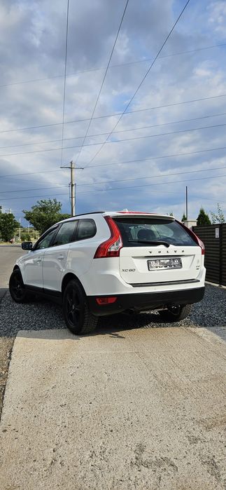 VOLVO XC60 2010 — imagine 2