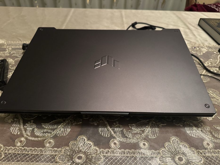 Asus tuf A17 ryzen 7