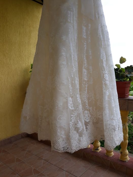 Vand rochie de mireasă tip sirena