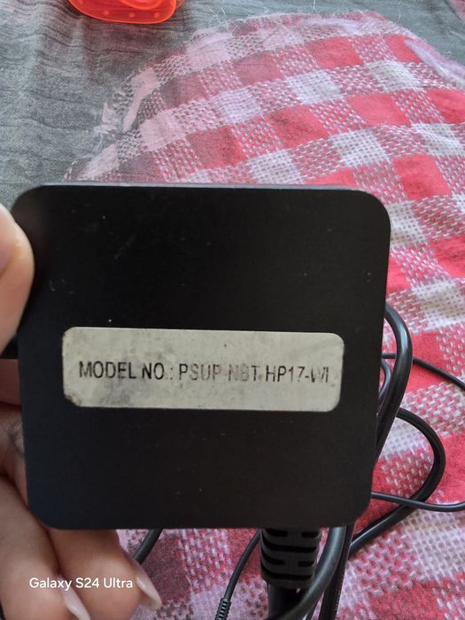 Încărcător laptop