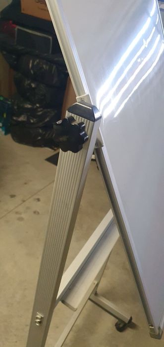 Tabla magnetica si de scris stil flipchart pentru birou