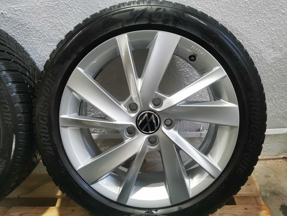 Jante Originale Vw Golf 7 / 8 GTE / GTD R17 cu anvelope de iarna