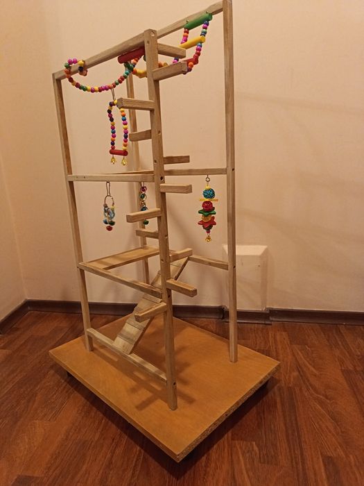 Кацалка за средни папагали