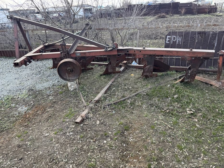 Продам плуг 5-корпусный