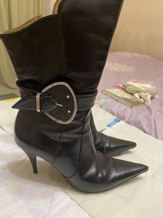 Сапоги красивые на выход. 37 размер, на узкую ногу. Б/у но в х