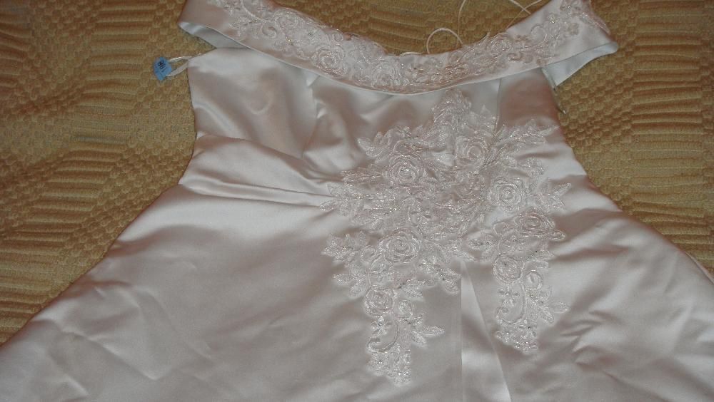 Vand rochie de mireasa