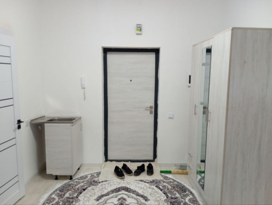 Sotiladi Olmos navostroyka dom. 52m2