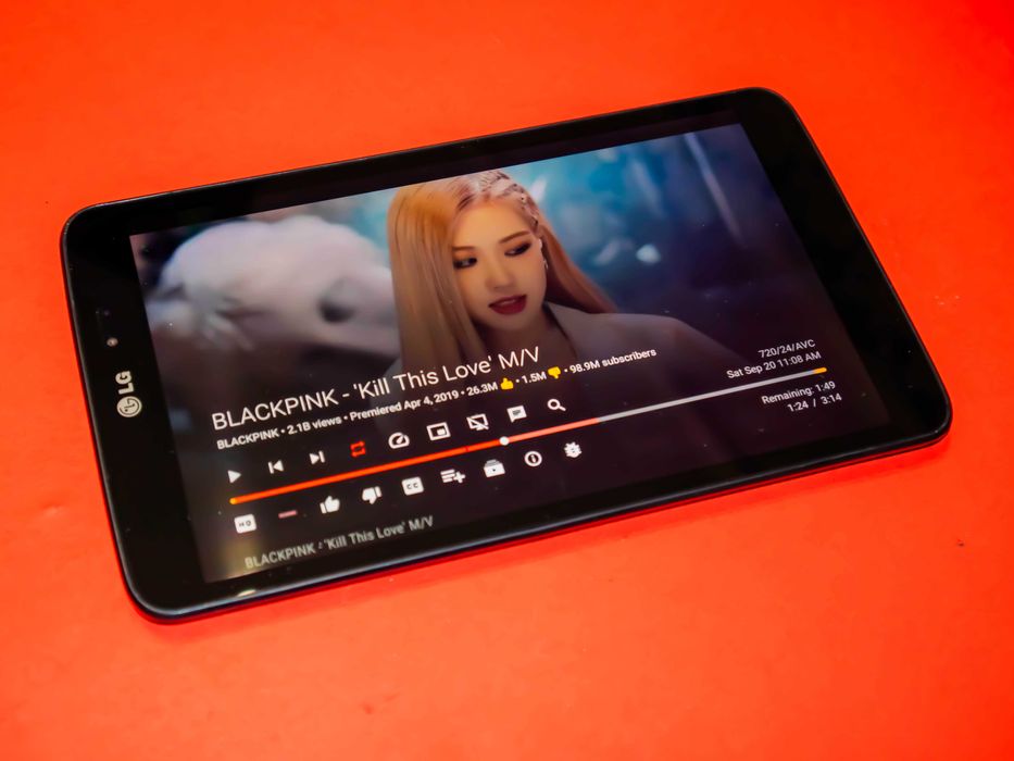 LG V500 8.3' таблет /  Snapdragon 600 / 2GB RAM / 48GB / Android 9