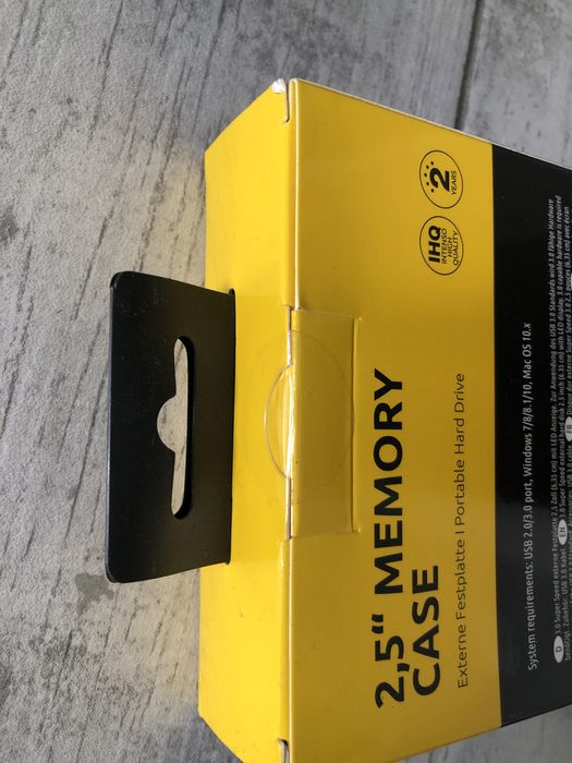 HDD portabil 2 tb Intenso