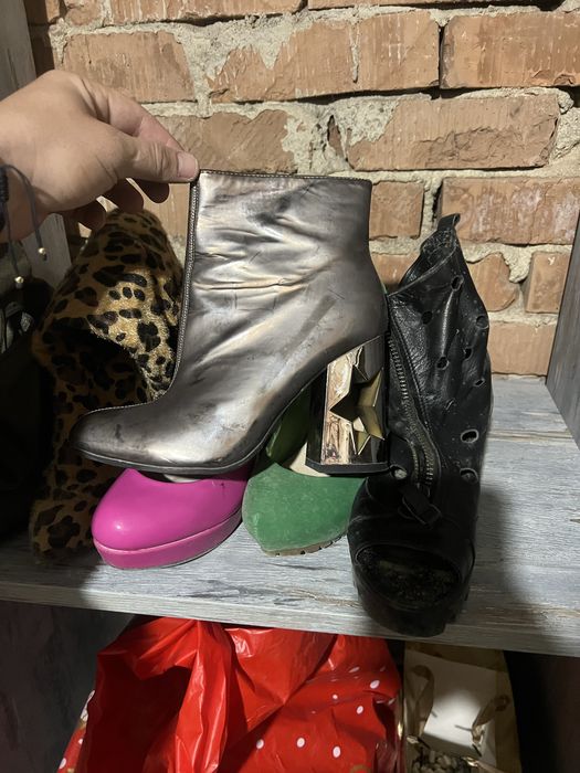 6 чифта дамски обувки за 20 лв