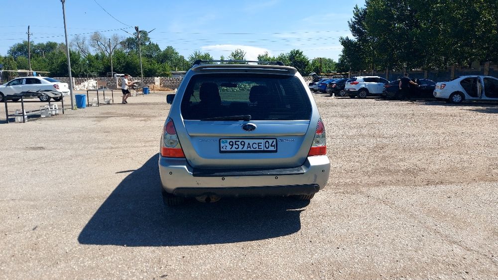 Продам субару форестер 2005.г