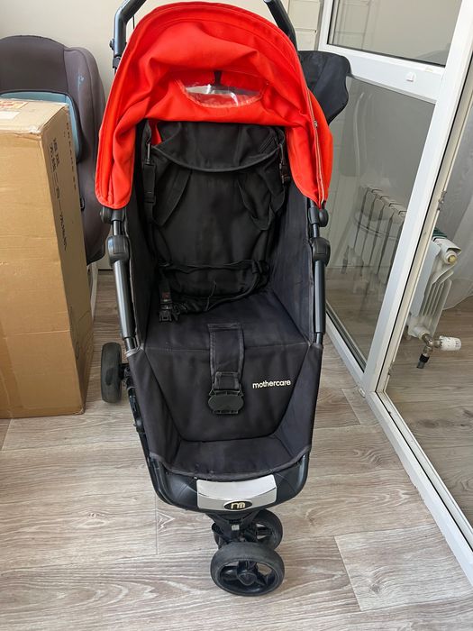 Продам прогулочную коляску mothercare