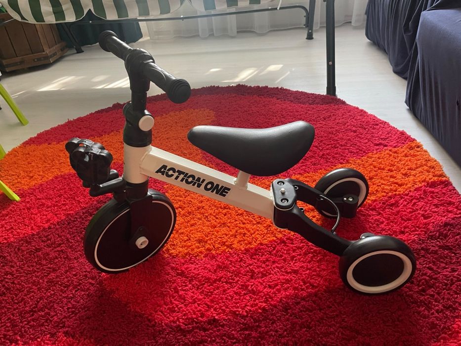 Bicicleta multifuncțională 4 in 1 cu pedale noua
