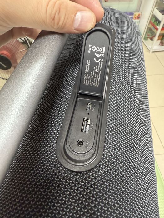 Музыкальная колонка оригинал мощная