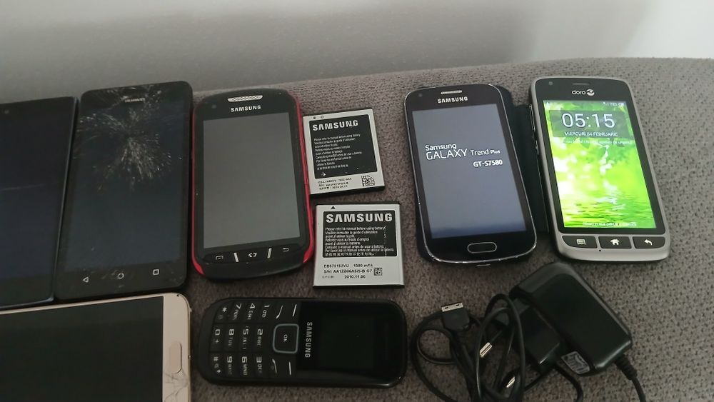 Lot telefoane diverse