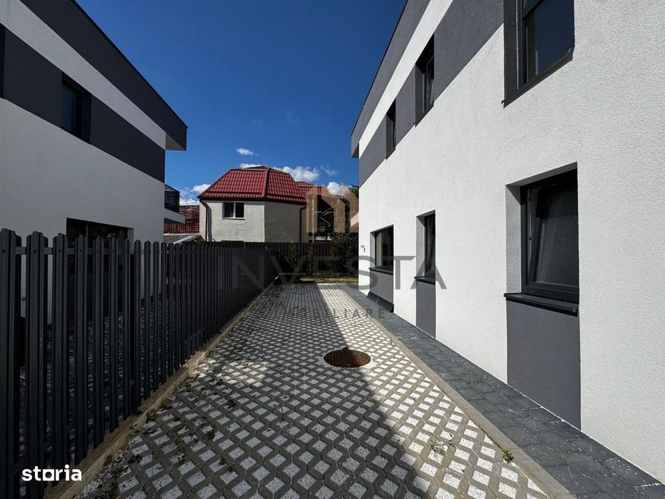 Casa tip duplex de vanzare, constructie noua, strada privata, Floresti