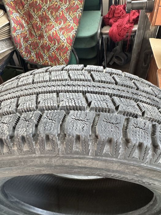 Продам Шины  R17