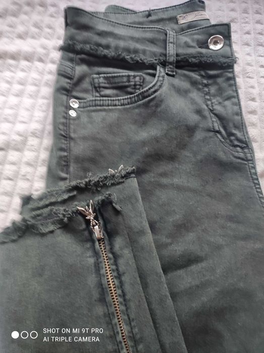 Маркови дънки за момиче