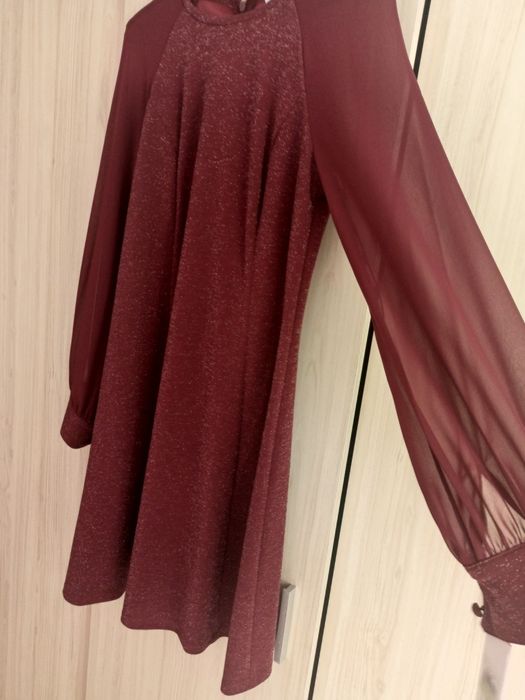 Елегантна дамска рокля