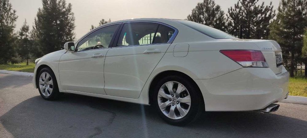 Автомобиль Honda Accord