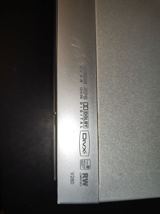 Комбинирано DVD/VHS LG V280