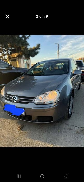 VOLKSWAGEN Golf