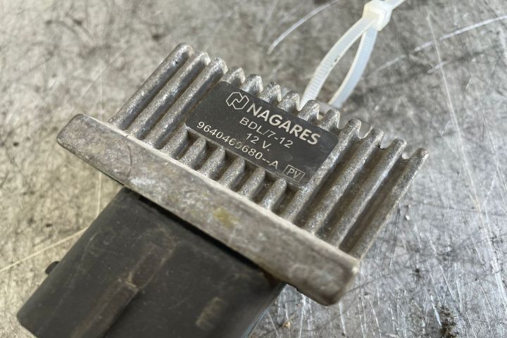 Releu bujii incandescente 9640469680 A BBB Dacia Logan prima generati