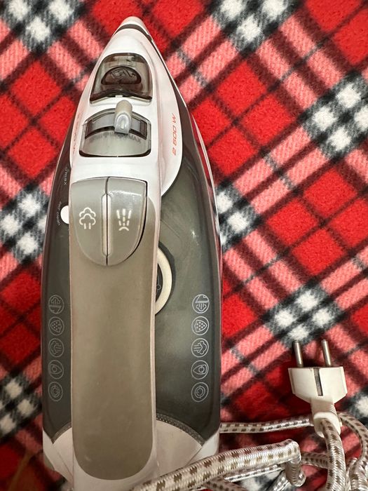 Утюг Redmond Skyiron Smart Home